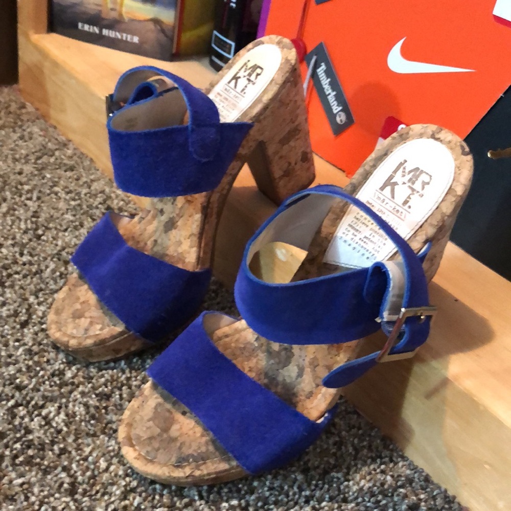 MRKT-‘HOLLY COBALT’ heeled blue strap sandals